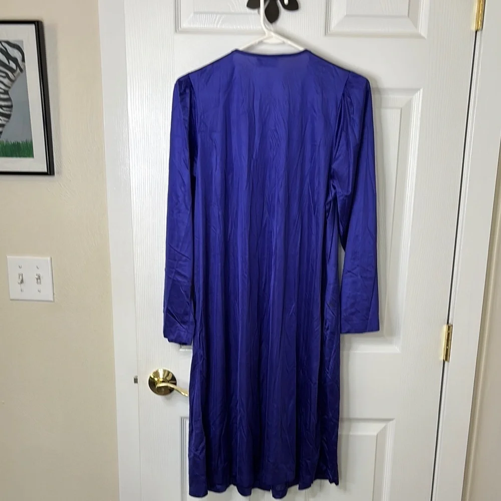 Vanity Fair Vintage Purple Lace-Trimmed Nightgown Robe Size Medium